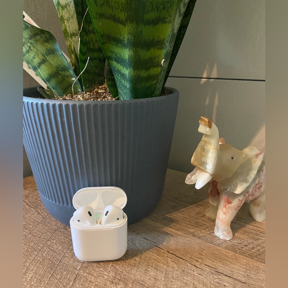 Apple AirPods